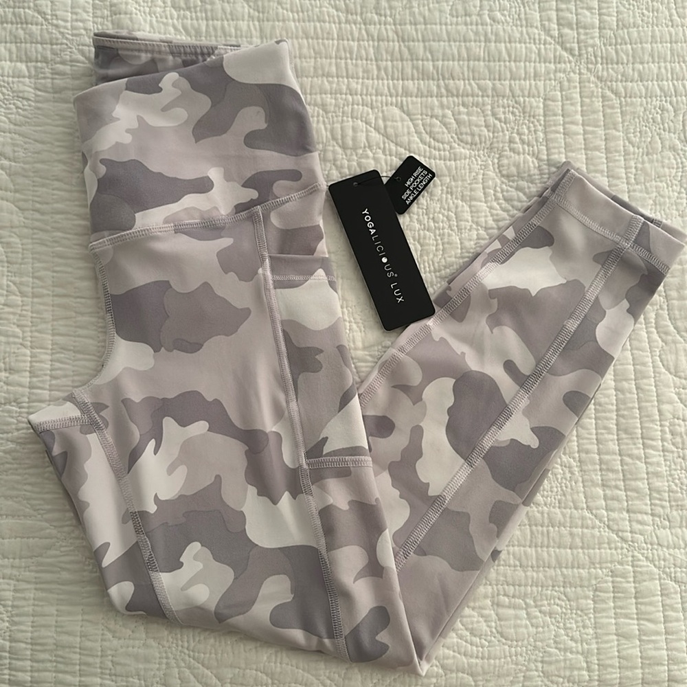 Yogalicious Lux Yoga Pants Size S